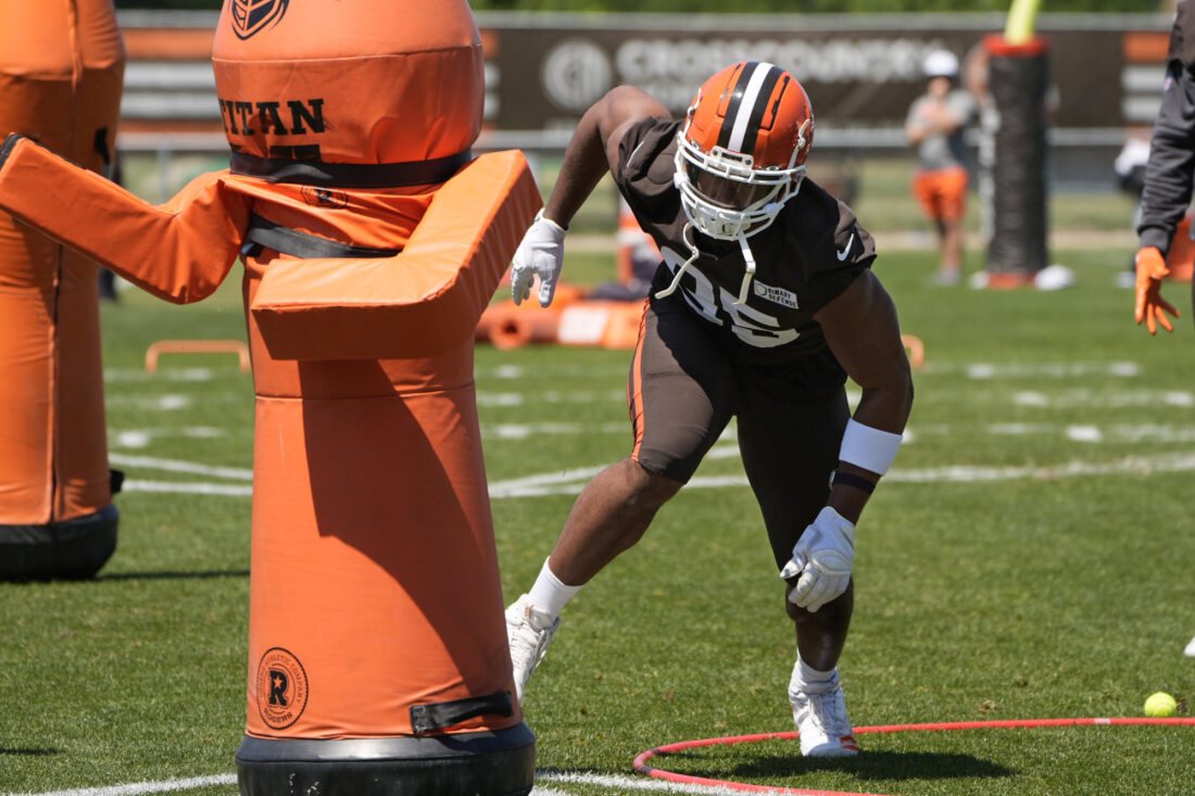Unbelievable! Browns’ Garrett Caught At 100Mph In A 60 Zone - hygp3cz